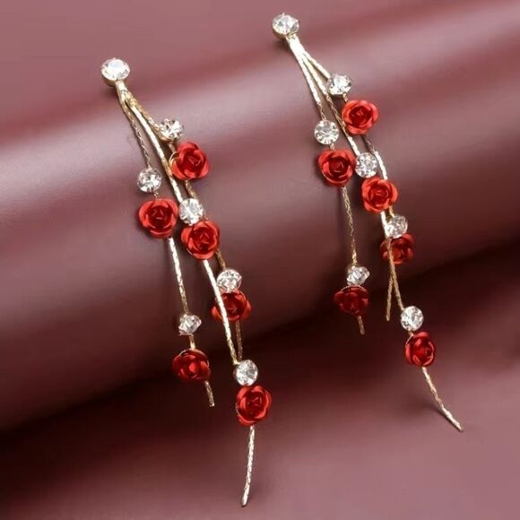 🔅🆕🔅 Romantic Red Rose 🌹 Flower Tassel Dangle Earrings ✨ - Picture 3 of 9